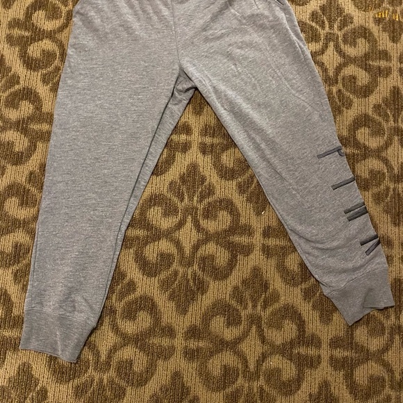 VS Pink skinny jogger nwt - Picture 4 of 4